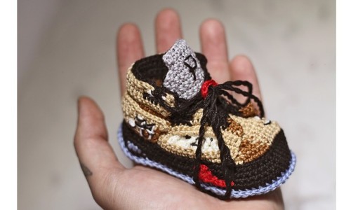 Picasso Babe 推出全新“Supreme x Air Jordan 5”婴儿针织鞋